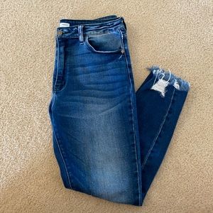 KanCan jeans from Maurices. Size 30. Worn once! Brand new condition.